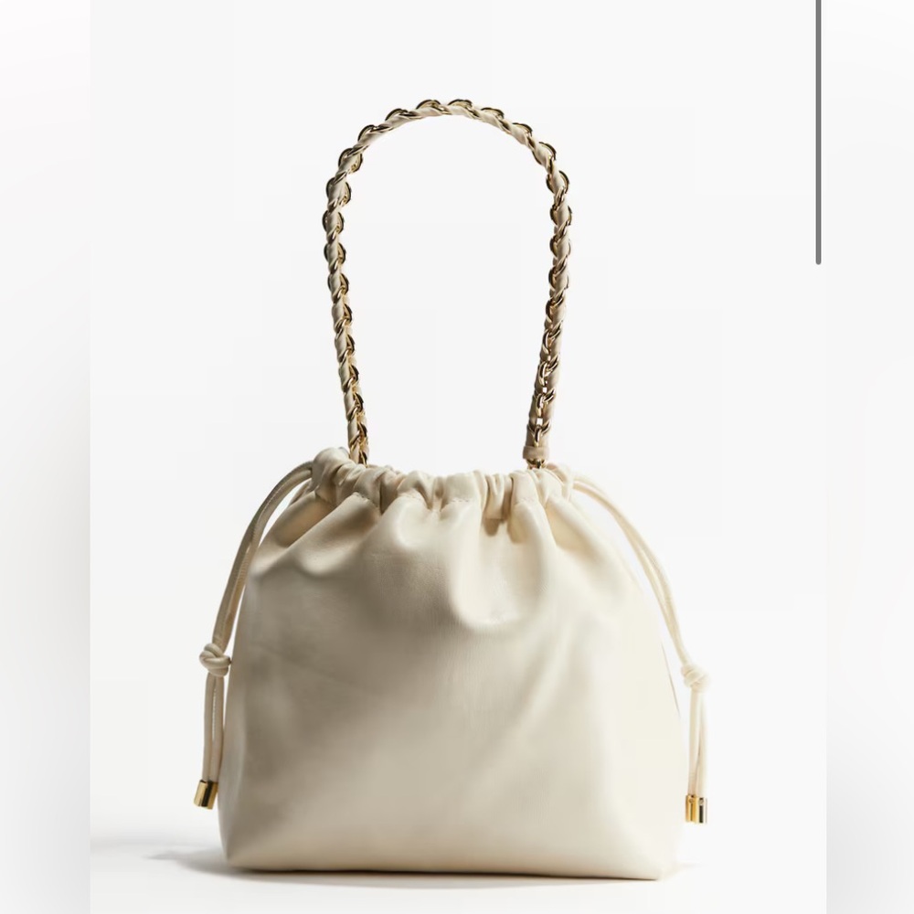 🔴SOLD Cream Drawstring bucket  Bag